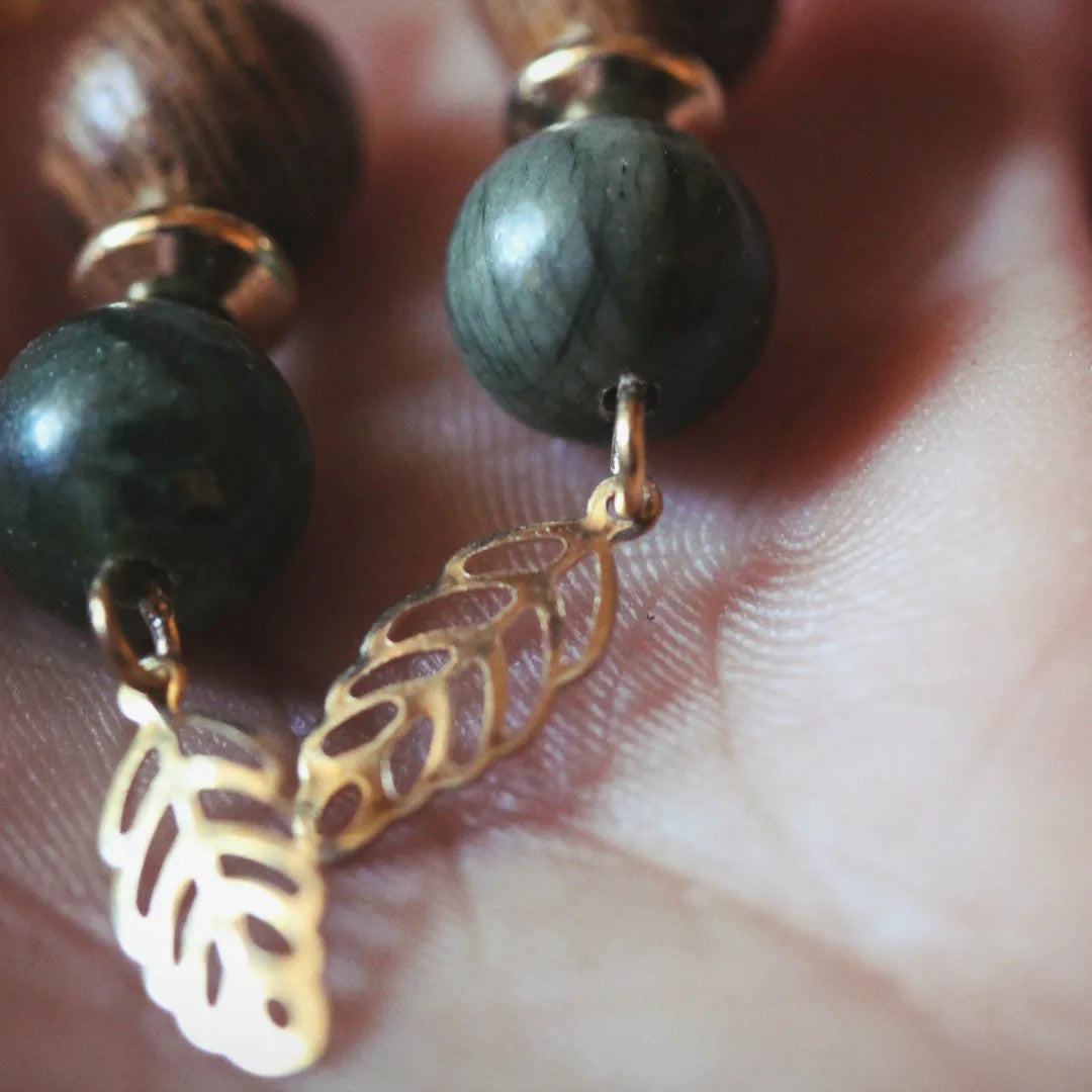 Orecchini Pakal con foglia